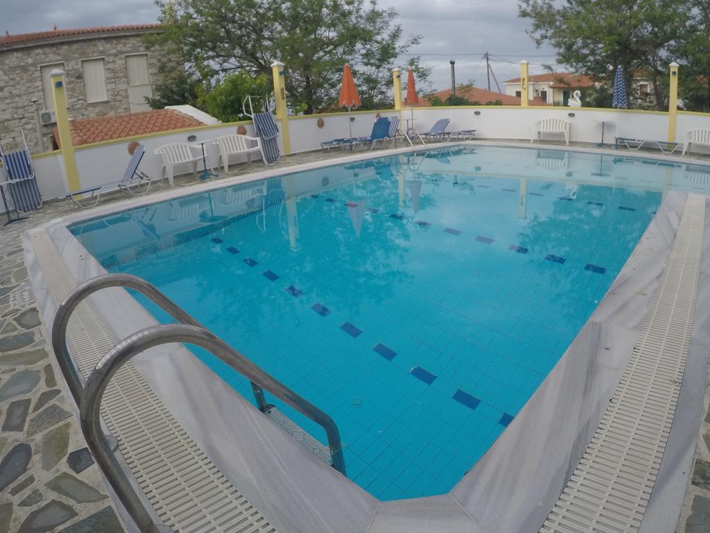 Apartments Zafiria Ágios Konstantínos Dış mekan fotoğraf