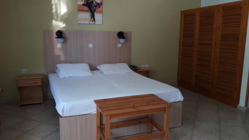 Apartments Zafiria Ágios Konstantínos Dış mekan fotoğraf